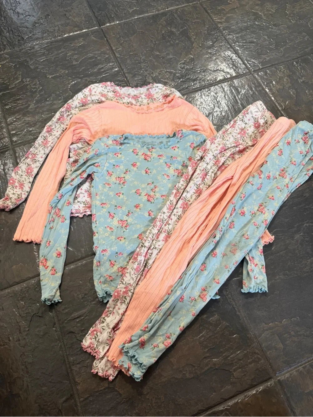 Girls 3-Piece Pajama Set Bundle Size 120 (Approx. 6-7 Y) Floral & Ribbed